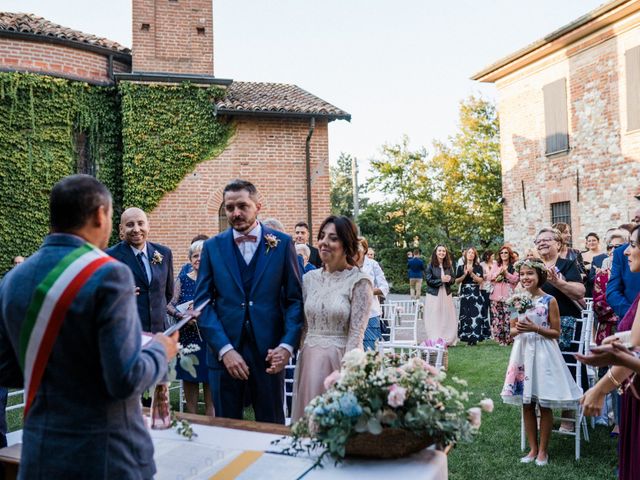 Il matrimonio di Mauro e Silvia a Ziano Piacentino, Piacenza 15