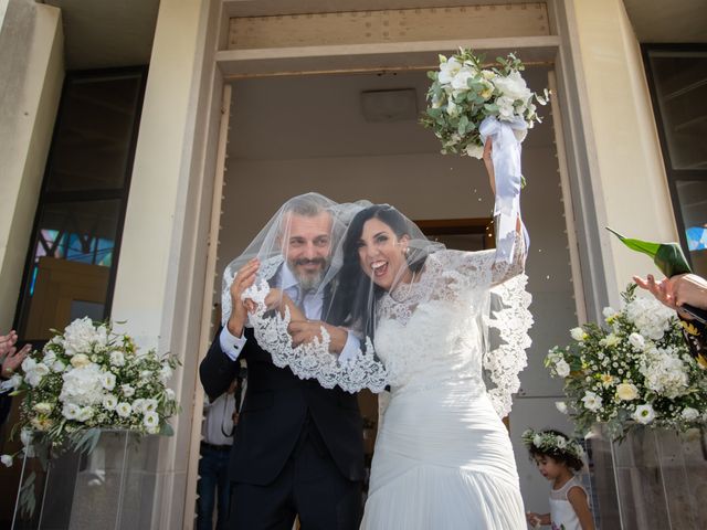 Il matrimonio di Marialaura e Piernicola a Carapelle, Foggia 37