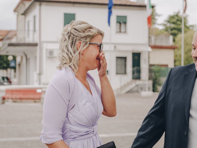 Il matrimonio di Vincenzo e Lisa a Monastier di Treviso, Treviso 8