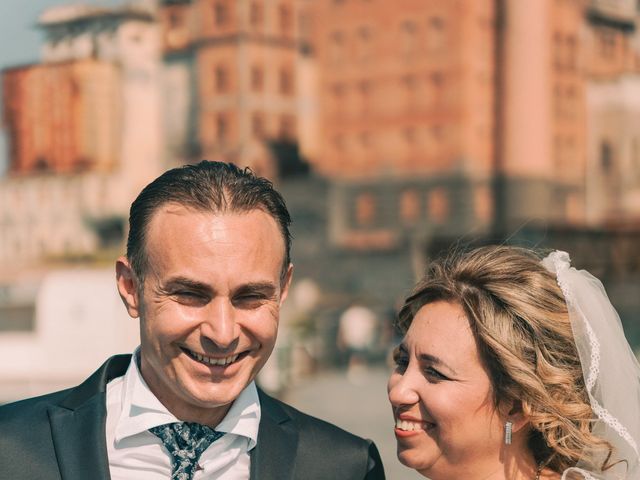 Il matrimonio di Ailyn e Luciano a Torre del Greco, Napoli 22