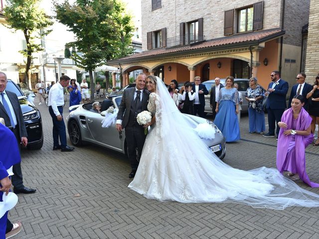 Il matrimonio di Antonio e Samanta a Bellaria-Igea Marina, Rimini 14