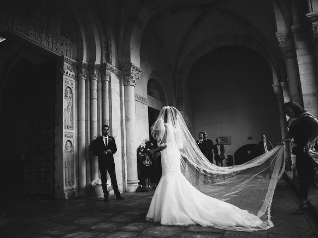 Il matrimonio di Alfredo e Simona a Castiglione a Casauria, Pescara 23