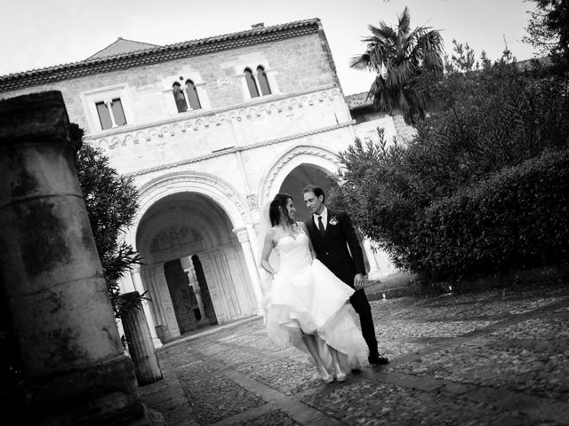 Il matrimonio di Alfredo e Simona a Castiglione a Casauria, Pescara 33