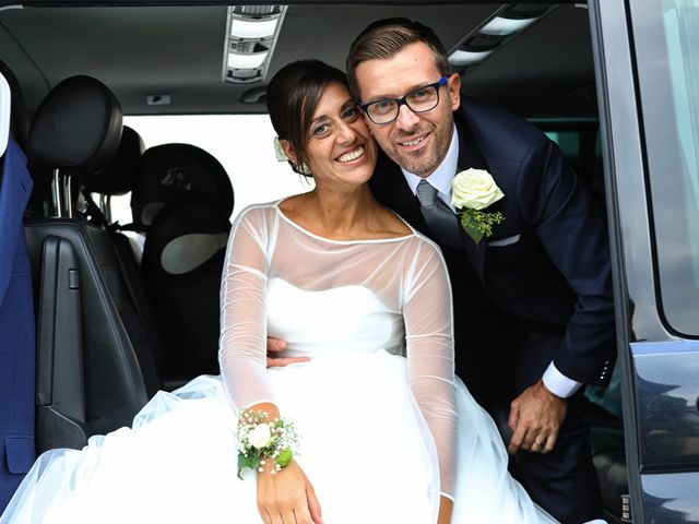 Il matrimonio di Lorenzo e Laura a Mandello del Lario, Lecco 21