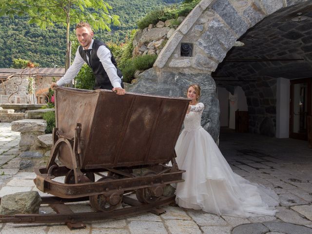 Il matrimonio di Roberto e Arianna a Civo, Sondrio 26