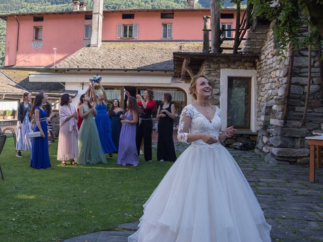 Il matrimonio di Roberto e Arianna a Civo, Sondrio 29