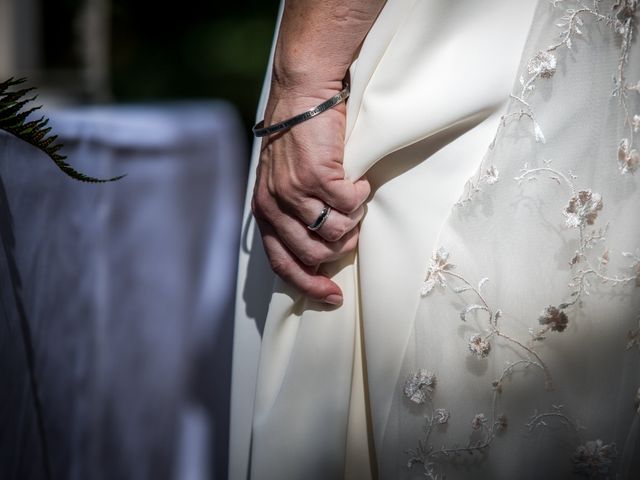 Il matrimonio di Ivan e Maruska a Appiano Gentile, Como 36