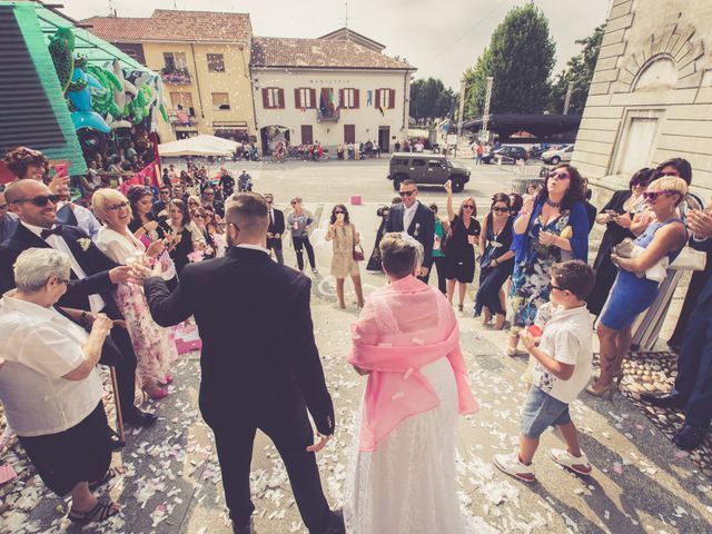 Il matrimonio di Mirko e Stefania a Cameri, Novara 14