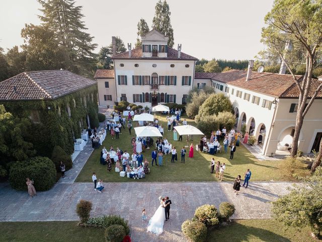 Il matrimonio di Enrico e Lisa a Santo Stino di Livenza, Venezia 33