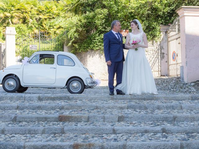 Il matrimonio di Fabrizio e Laura a Besozzo, Varese 29