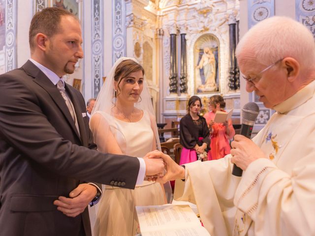 Il matrimonio di Fabrizio e Laura a Besozzo, Varese 39