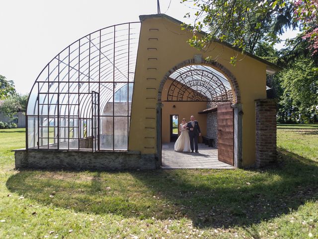 Il matrimonio di Fabrizio e Laura a Besozzo, Varese 61