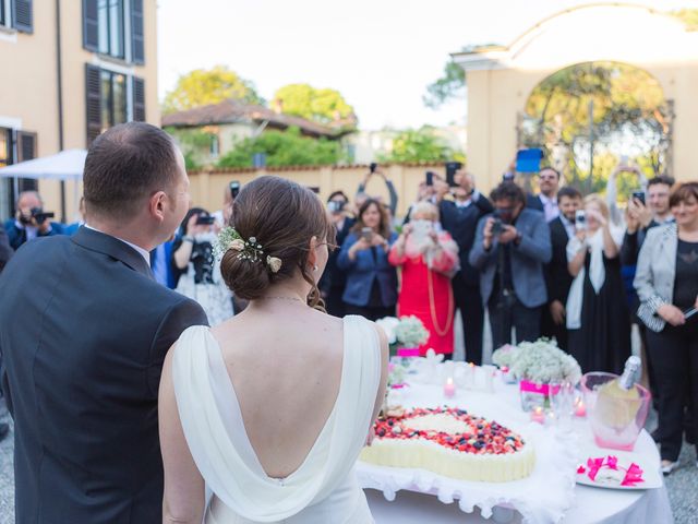 Il matrimonio di Fabrizio e Laura a Besozzo, Varese 72