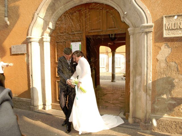 Il matrimonio di Fabio e Moira a Viggiù, Varese 20