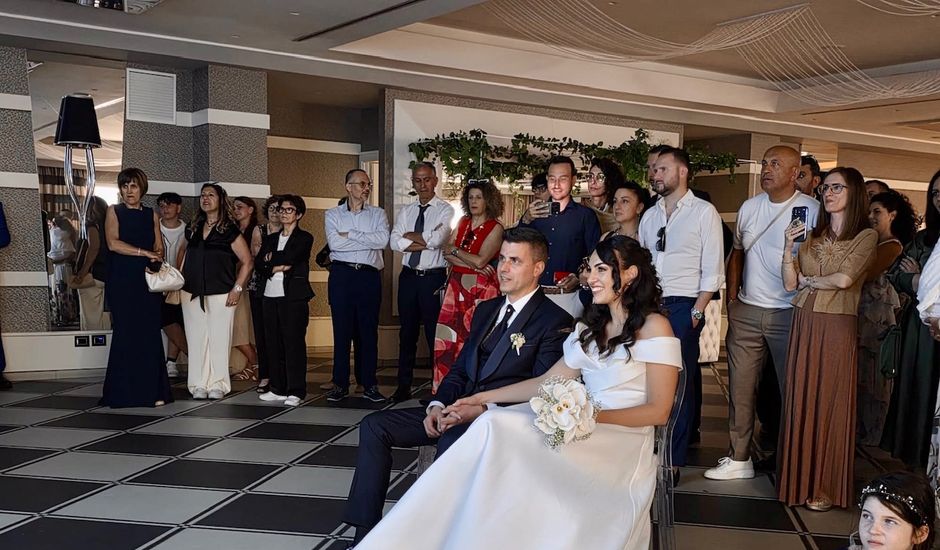 Il matrimonio di ROBERTO e ILARIA a Vasto, Chieti
