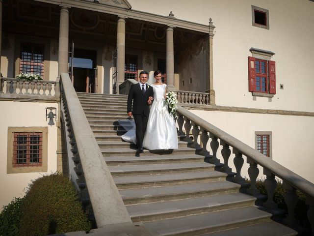 Il matrimonio di Francesco e Mira a Carmignano, Prato 15