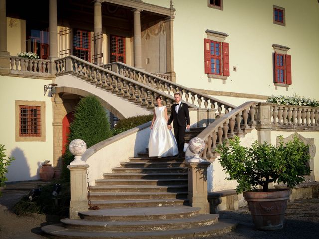 Il matrimonio di Francesco e Mira a Carmignano, Prato 27