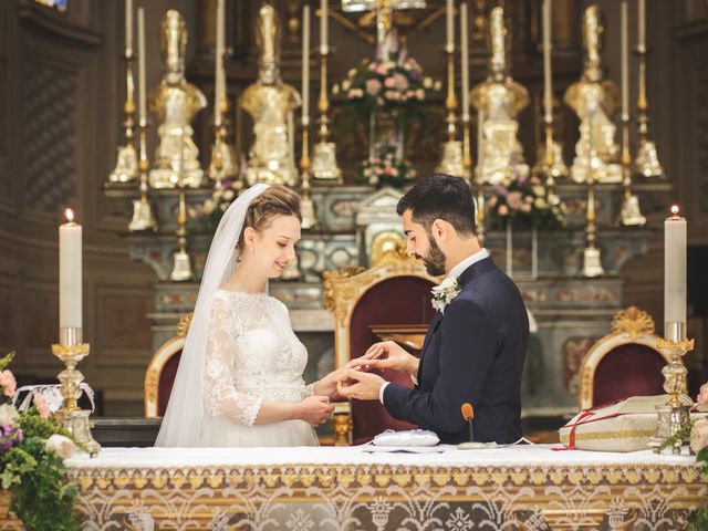 Il matrimonio di Vincenzo e Elisa a Robecco d&apos;Oglio, Cremona 24