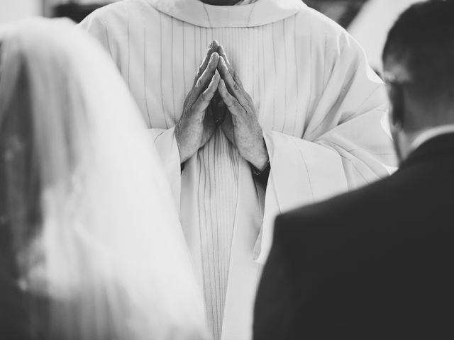 Il matrimonio di Fabiola e Christian a Porto San Giorgio, Fermo 18