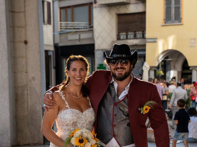 Il matrimonio di Marco e Elisa a Casale Corte Cerro, Verbania 9