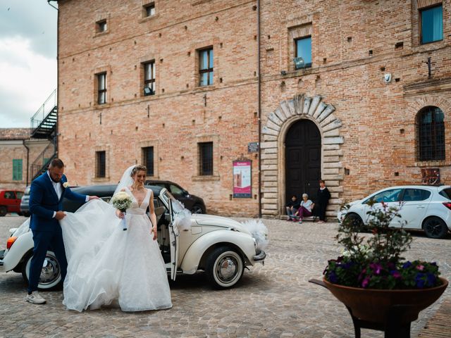 Il matrimonio di Lucia e Simone a Macerata, Macerata 23