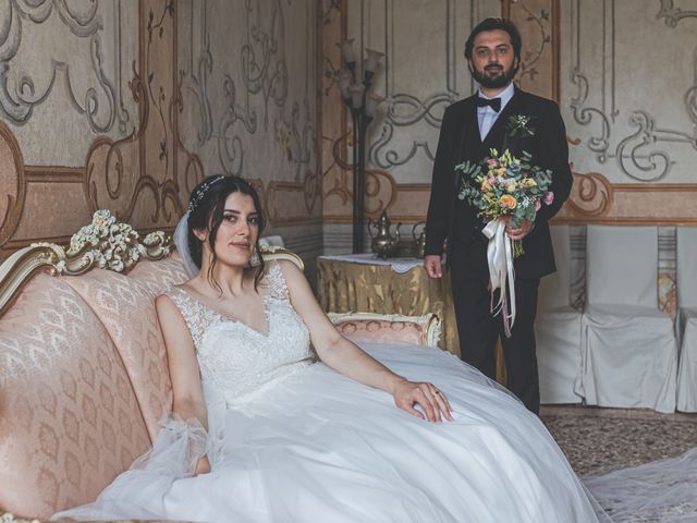 Il matrimonio di Vulnet e Enisa a Roncoferraro, Mantova 27