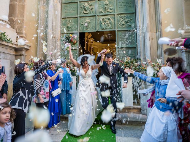 Il matrimonio di Valentina e Pietro a Calatafimi-Segesta, Trapani 17