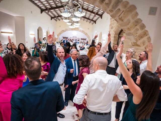 Il matrimonio di Valentina e Pietro a Calatafimi-Segesta, Trapani 36