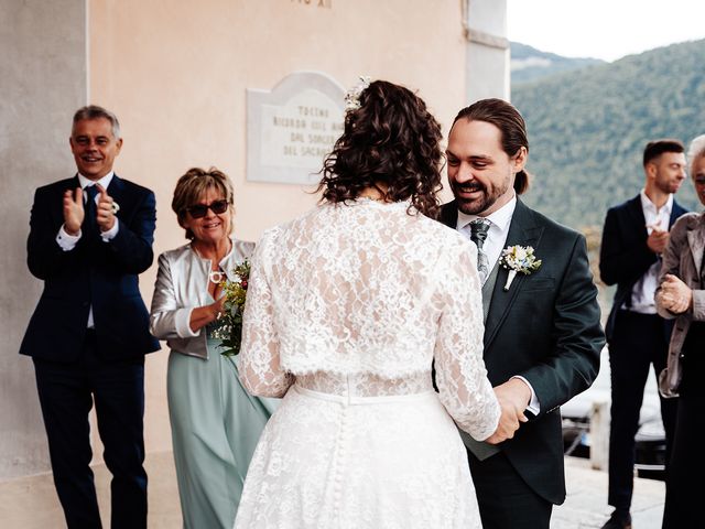 Il matrimonio di Fabio e Gina a Viganella, Verbania 21