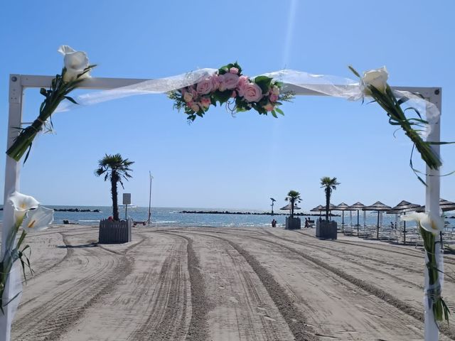 Il matrimonio di Maximilian  e Roberta  a Comacchio, Ferrara 7