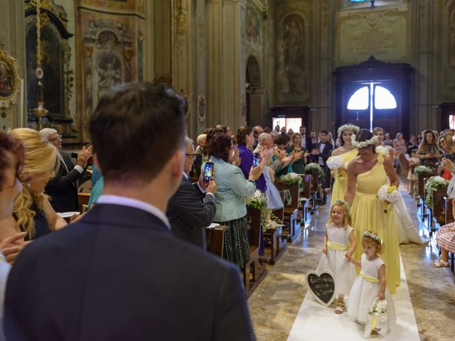 Il matrimonio di Andrea e Simona a Gaggiano, Milano 32