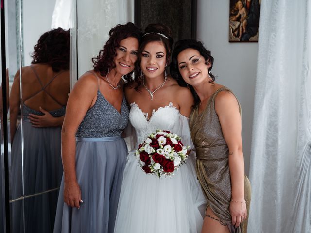 Il matrimonio di Miriana e Michele a Priverno, Latina 21