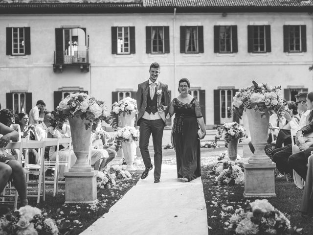 Il matrimonio di Luca e Deborah a Imbersago, Lecco 26