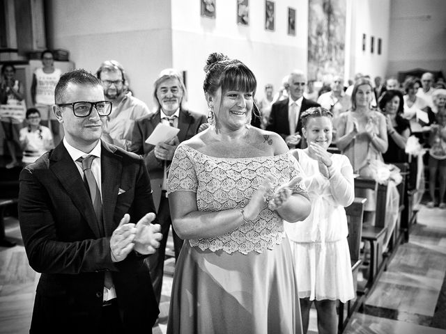 Il matrimonio di Mirko e Elisa a Massarosa, Lucca 29