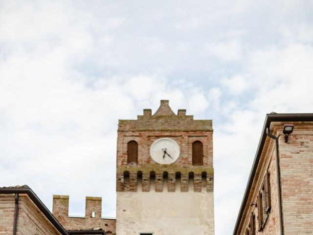 Il matrimonio di Ester  e Gioele  a Gradara, Pesaro - Urbino 4