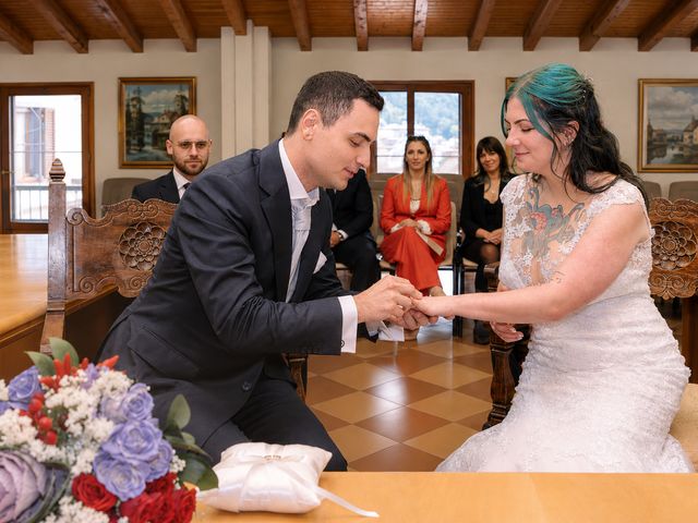 Il matrimonio di Massimiliano e Alessia a Brescia, Brescia 16