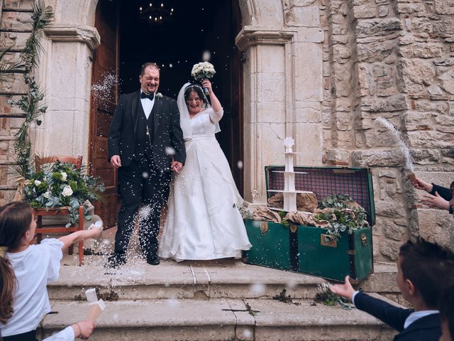 Il matrimonio di Francesco e Vania a Castropignano, Campobasso 35