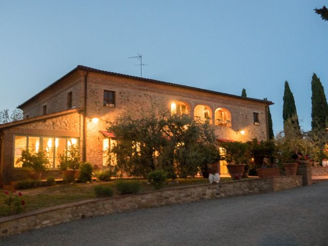 Il matrimonio di Irene e Matteo a Lajatico, Pisa 55