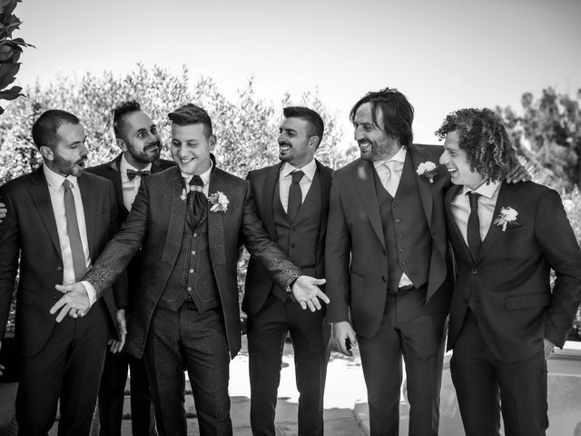 Il matrimonio di Michele e Chiara a Montecosaro, Macerata 9