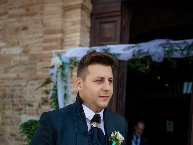 Il matrimonio di Michele e Chiara a Montecosaro, Macerata 10