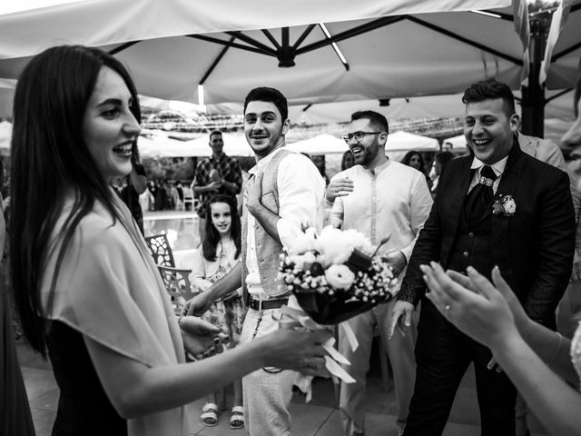 Il matrimonio di Michele e Chiara a Montecosaro, Macerata 28