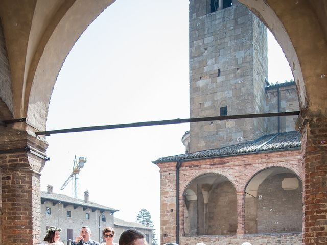 Il matrimonio di Davide e Adriana a Castell&apos;Arquato, Piacenza 32