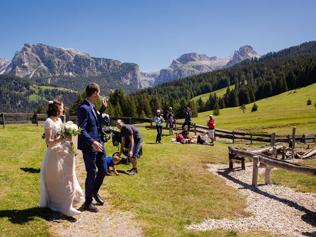 Il matrimonio di Evaldas e Indré a Santa Cristina Valgardena-St. Chris, Bolzano 23