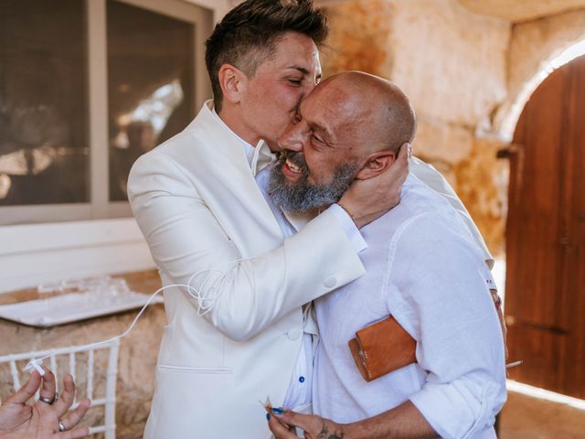 Il matrimonio di Francesca e Claudia a Margherita di Savoia, Bari 37