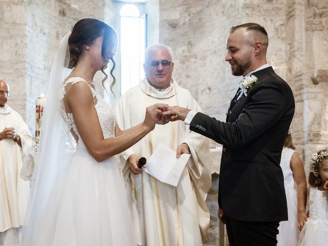 Il matrimonio di Mariapaola e Juri a Campli, Teramo 35
