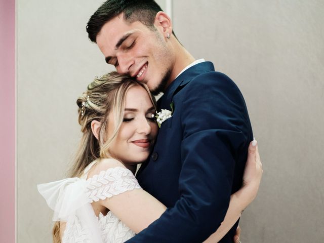 Il matrimonio di Alex e Martina a Foggia, Foggia 16