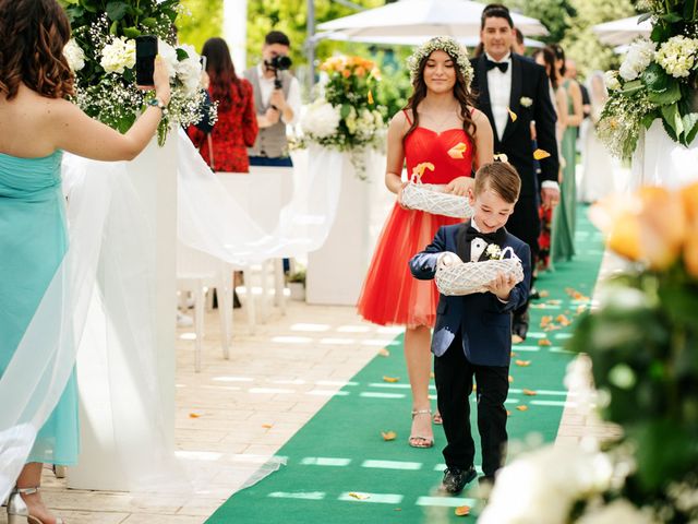 Il matrimonio di Alex e Martina a Foggia, Foggia 24