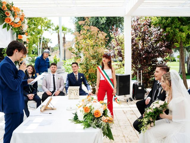 Il matrimonio di Alex e Martina a Foggia, Foggia 28