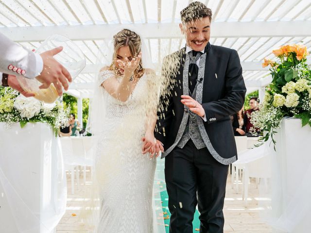 Il matrimonio di Alex e Martina a Foggia, Foggia 37