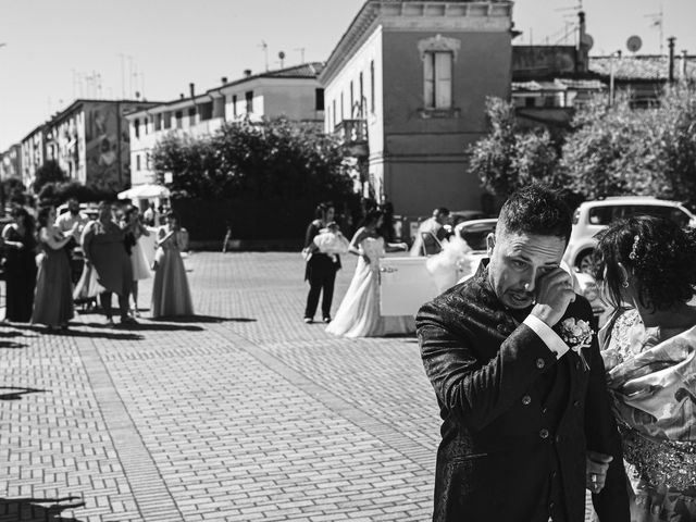 Il matrimonio di Mirella e Marco a Civitanova Marche, Macerata 11